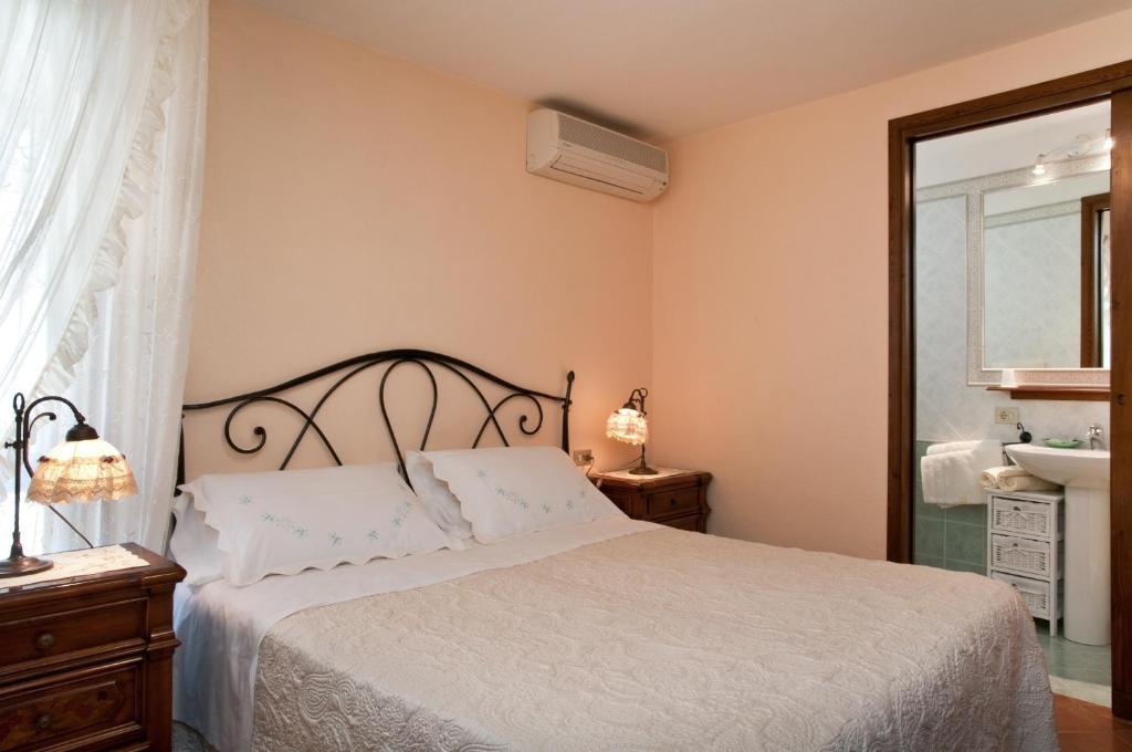 Bed&Breakfast Chiara Olbia Szoba fotó
